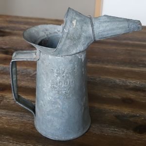 Vintage Dover 1 Quart oil can